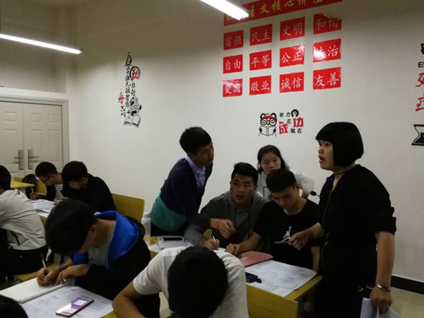 7D96BFAE67BA8054FB57548199F6C543_副本.jpg 7D96BFAE67BA8054FB57548199F6C543_副本.jpg