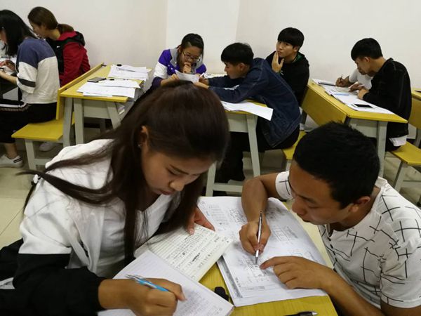 A4EFF726B73D8FA1F3F9B30BBFF4DC05_副本.jpg A4EFF726B73D8FA1F3F9B30BBFF4DC05_副本.jpg